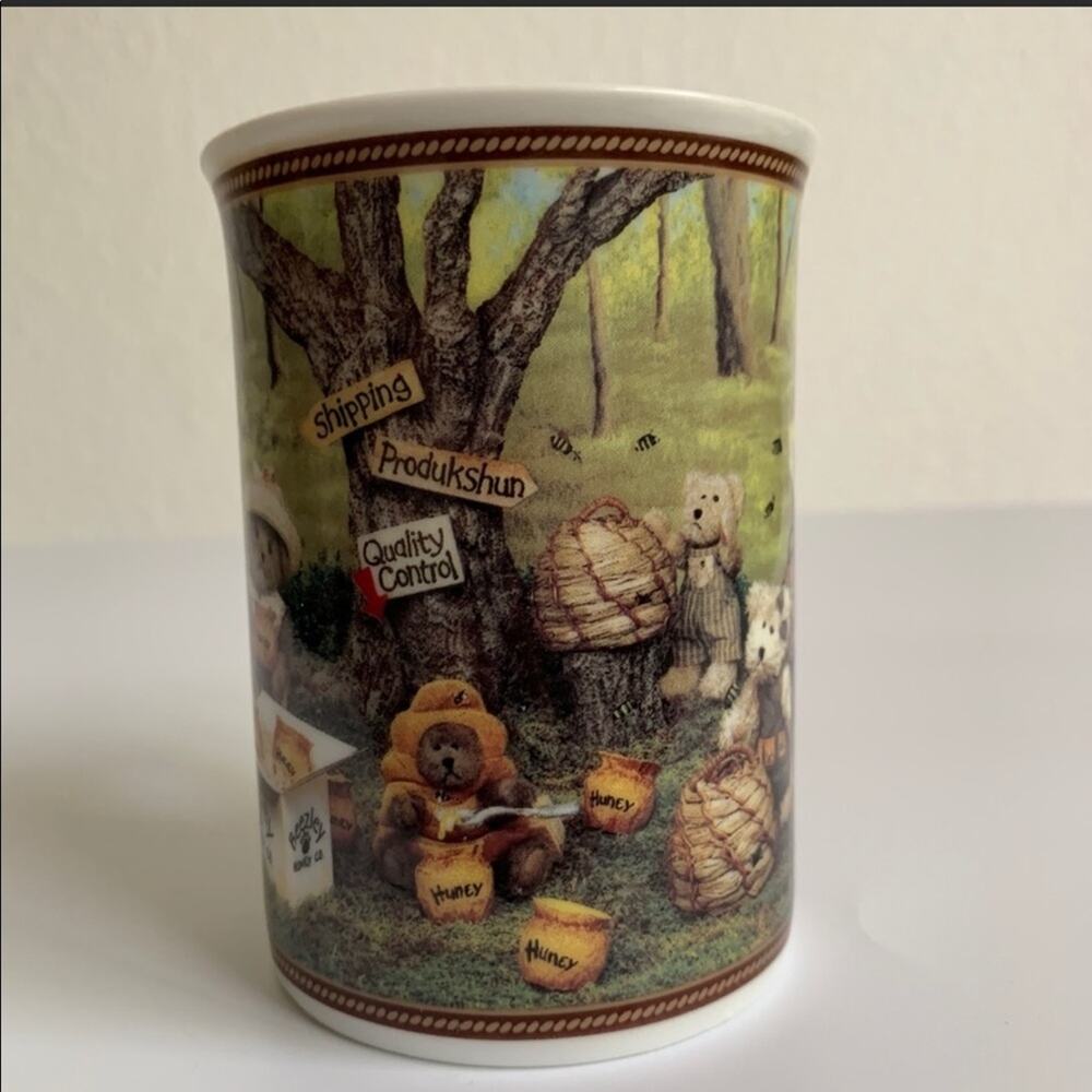 Danbury Mint Boyds Mug